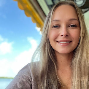 Meet your Posher, Nicole